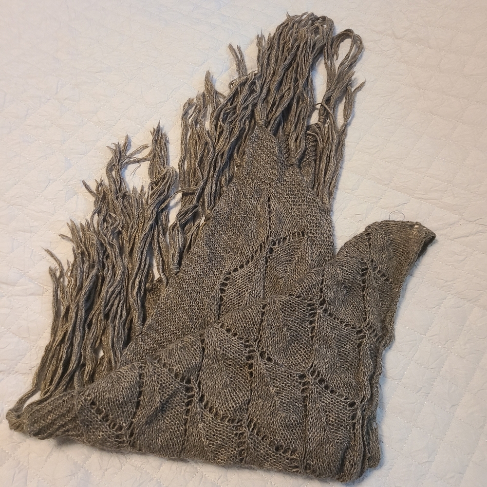 Kontatto Shall Scarf Neutral, Soft, Stylish, Gray With Tassels Made in Italy